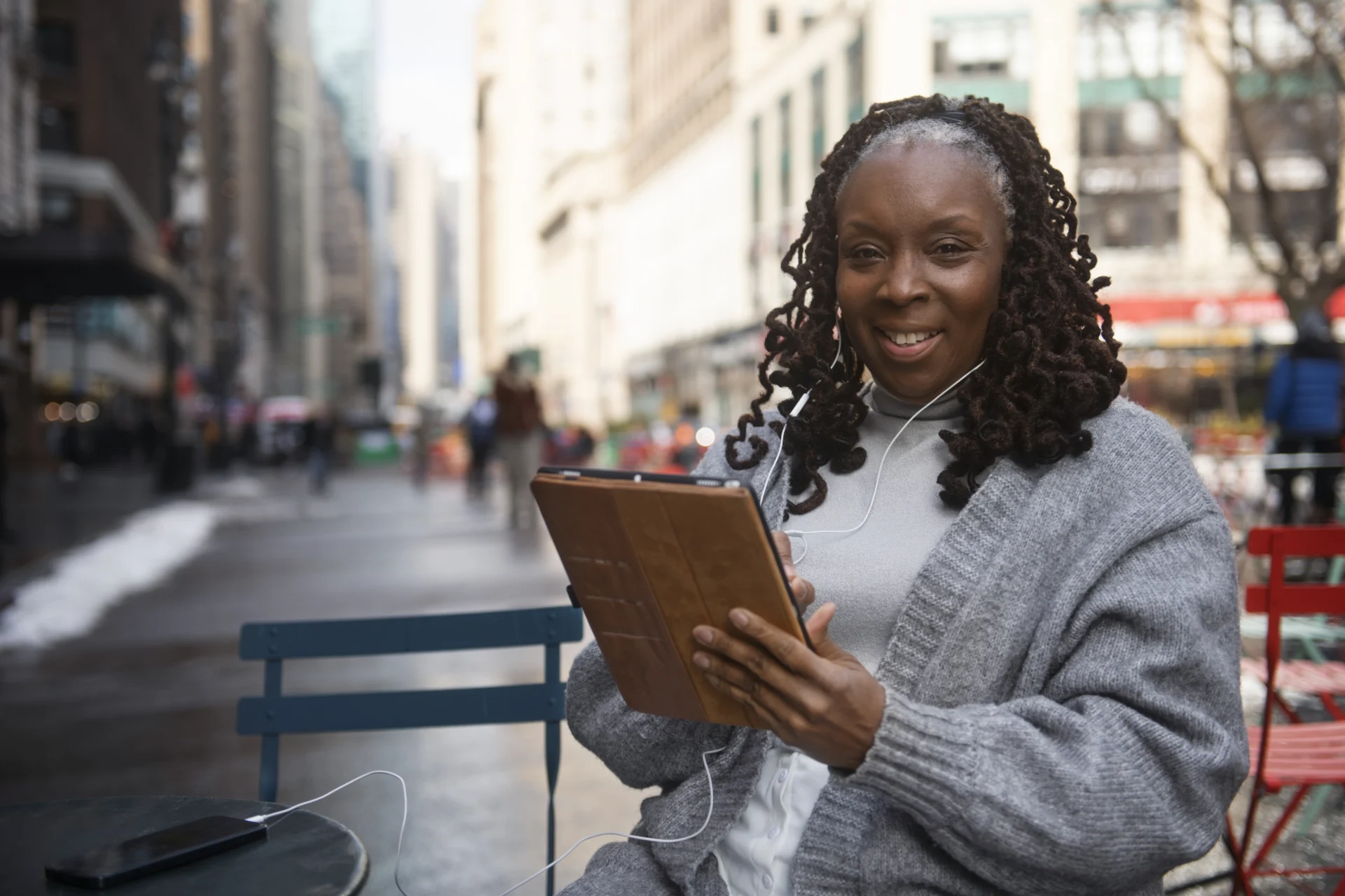 Woman shares personal story during a Most Significant Change (MSC) evaluation session.