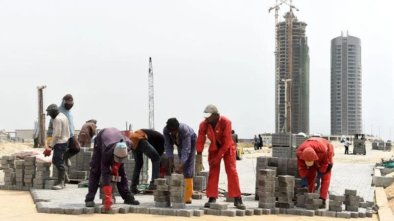 Outdoor workers exposed to extreme heat in Nigeria